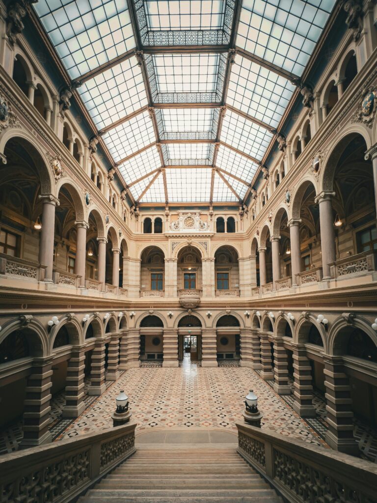 Explore the grand architecture of Justizpalast in Vienna, showcasing intricate classical design.
